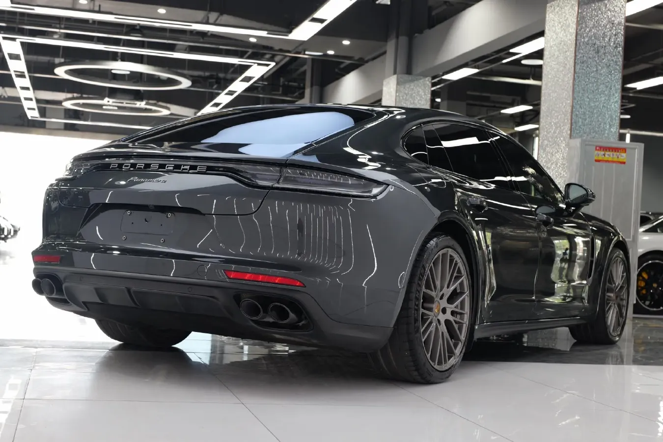 2023 Porsche Panamera 2.9T 330HP V6 8DCT,autocango,china used car exporter,china ev exporter,chinese used car exporter,chinese used ev exporter