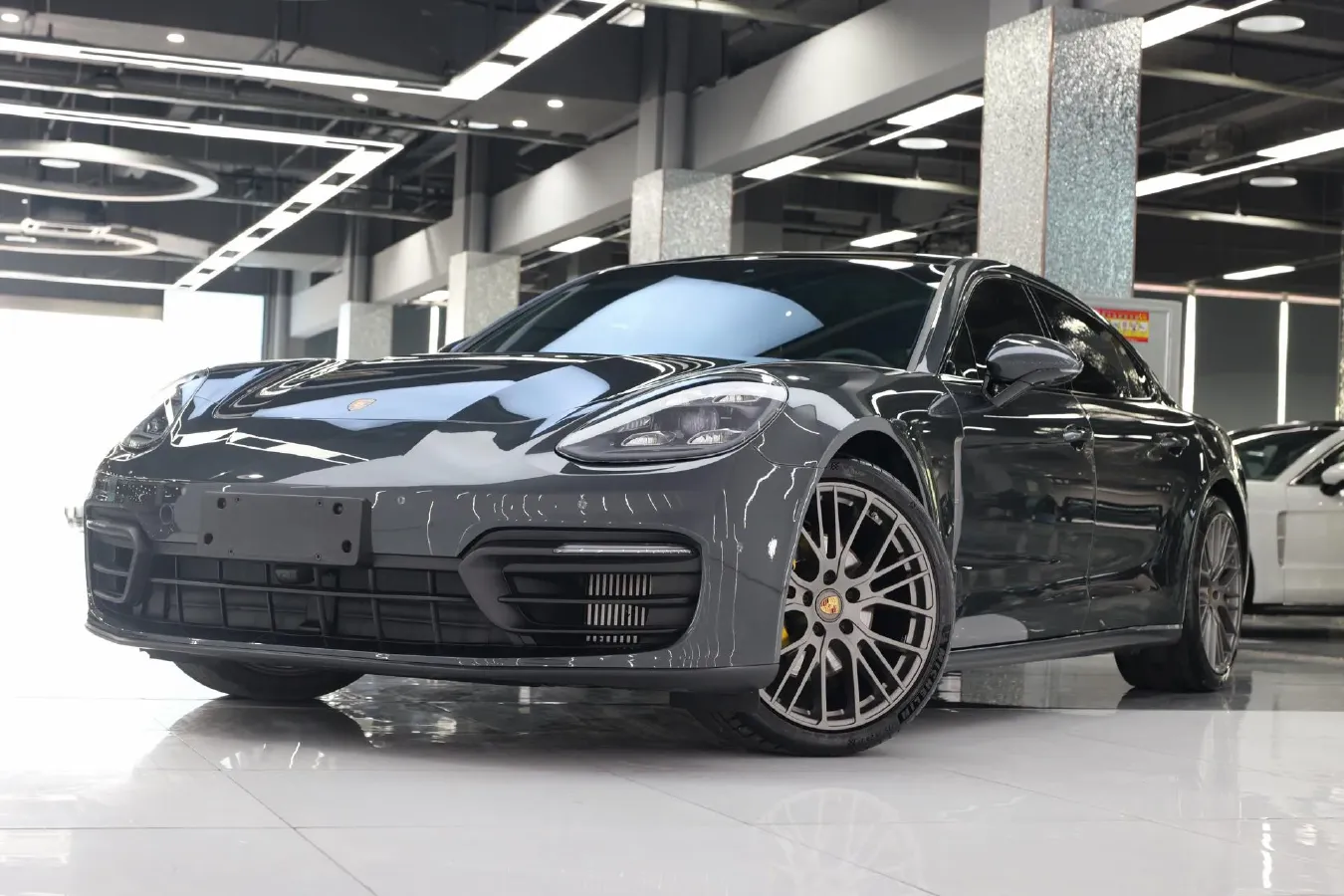 2023 Porsche Panamera 2.9T 330HP V6 8DCT,autocango,china used car exporter,china ev exporter,chinese used car exporter,chinese used ev exporter
