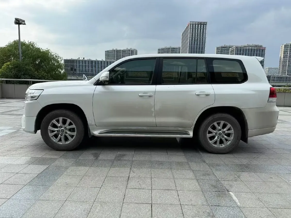 2019 Chevrolet Trax 1.0T 125HP L3 6AT,autocango,china used car exporter,china ev exporter,chinese used car exporter,chinese used ev exporter