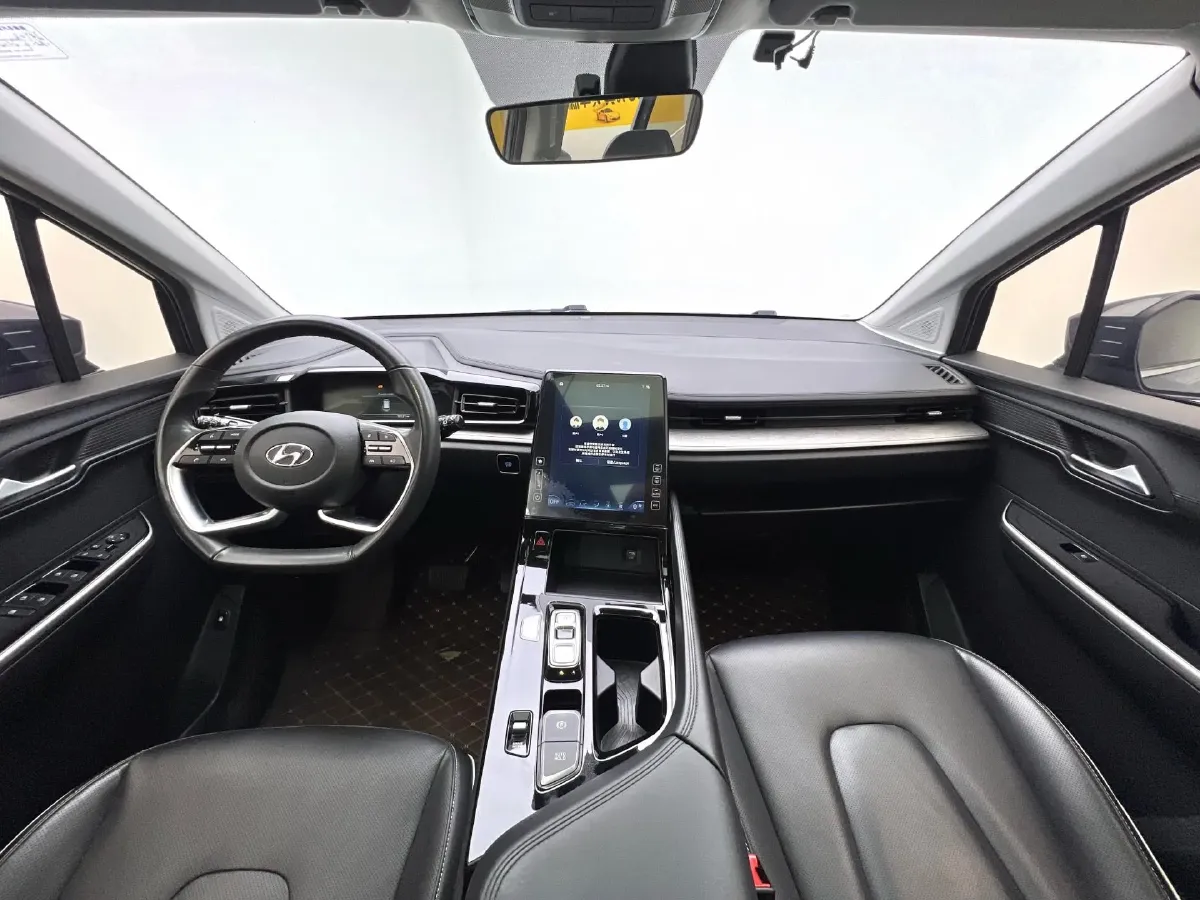 2021 Hyundai Custo 1.5T 170HP L4 8AT,autocango,china used car exporter,china ev exporter,chinese used car exporter,chinese used ev exporter