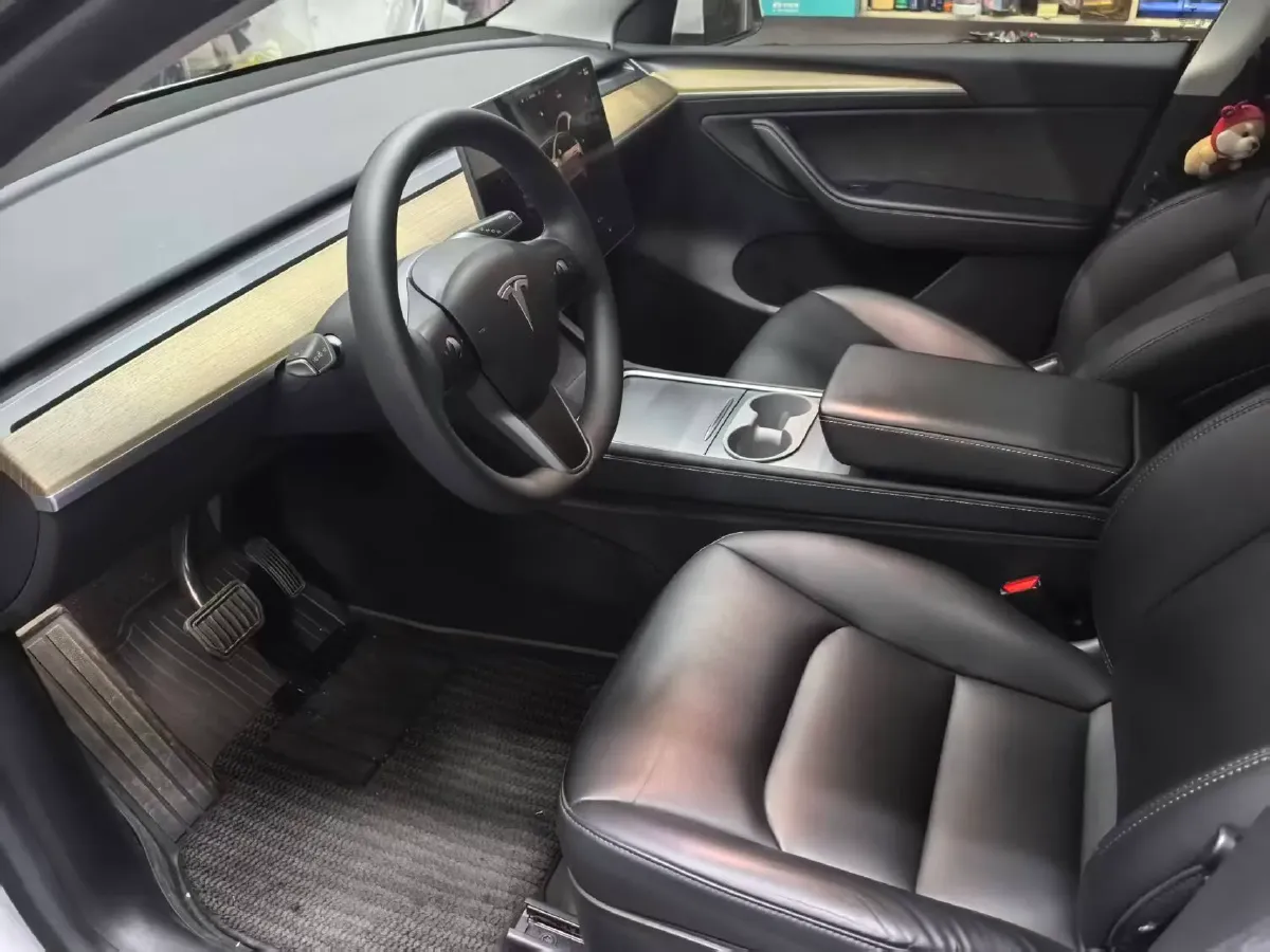 2022 Tesla Model Y BEV 60KWH,autocango,china used car exporter,china ev exporter,chinese used car exporter,chinese used ev exporter