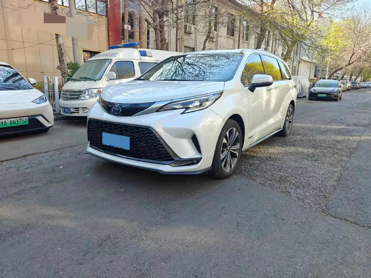 2022 Toyota Granvia 2.5L 192HP L4 E-CVT Hybrid,autocango,china used car exporter,china ev exporter,chinese used car exporter,chinese used ev exporter