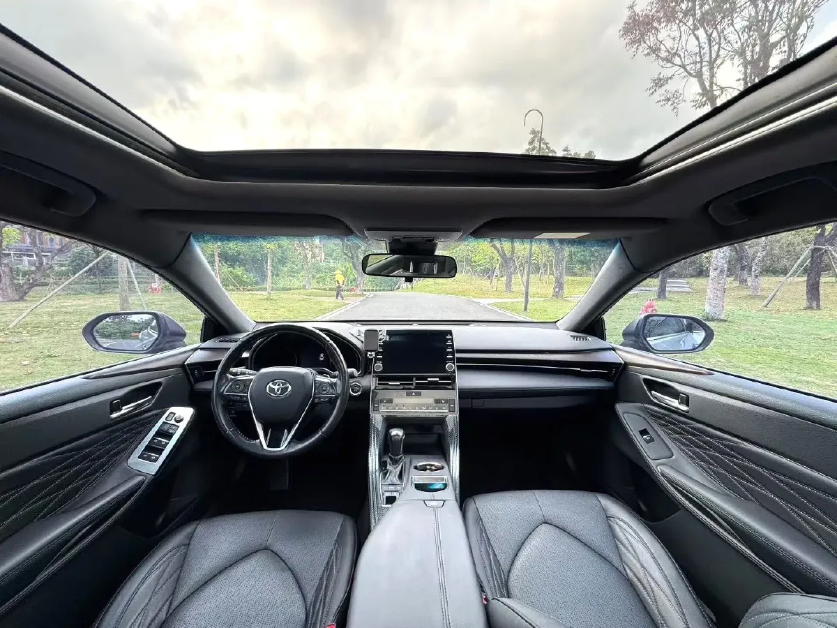 2019 Toyota Avalon 2.5L 209HP L4 8AT,autocango,china used car exporter,china ev exporter,chinese used car exporter,chinese used ev exporter