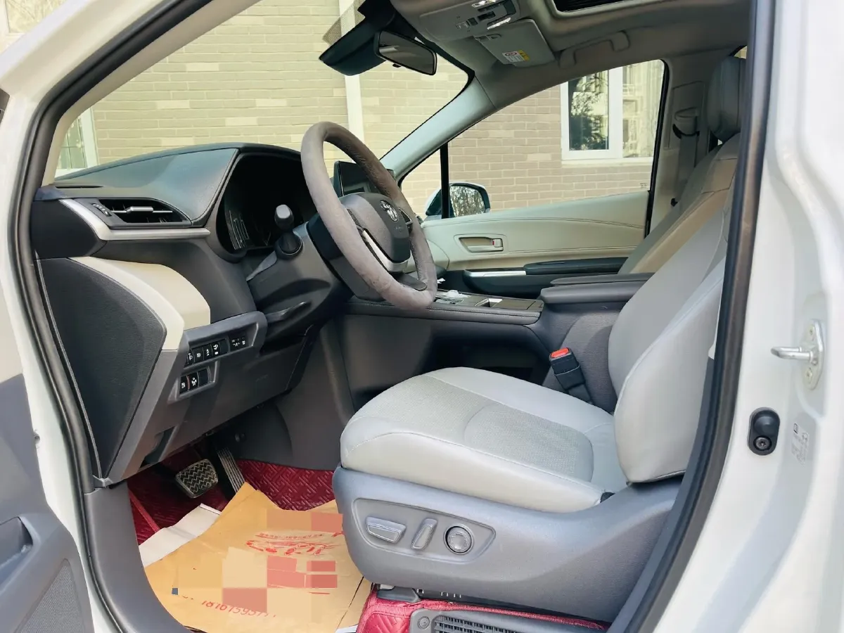 2024 Toyota Granvia 2.5L 189HP L4 E-CVT Hybrid,autocango,china used car exporter,china ev exporter,chinese used car exporter,chinese used ev exporter