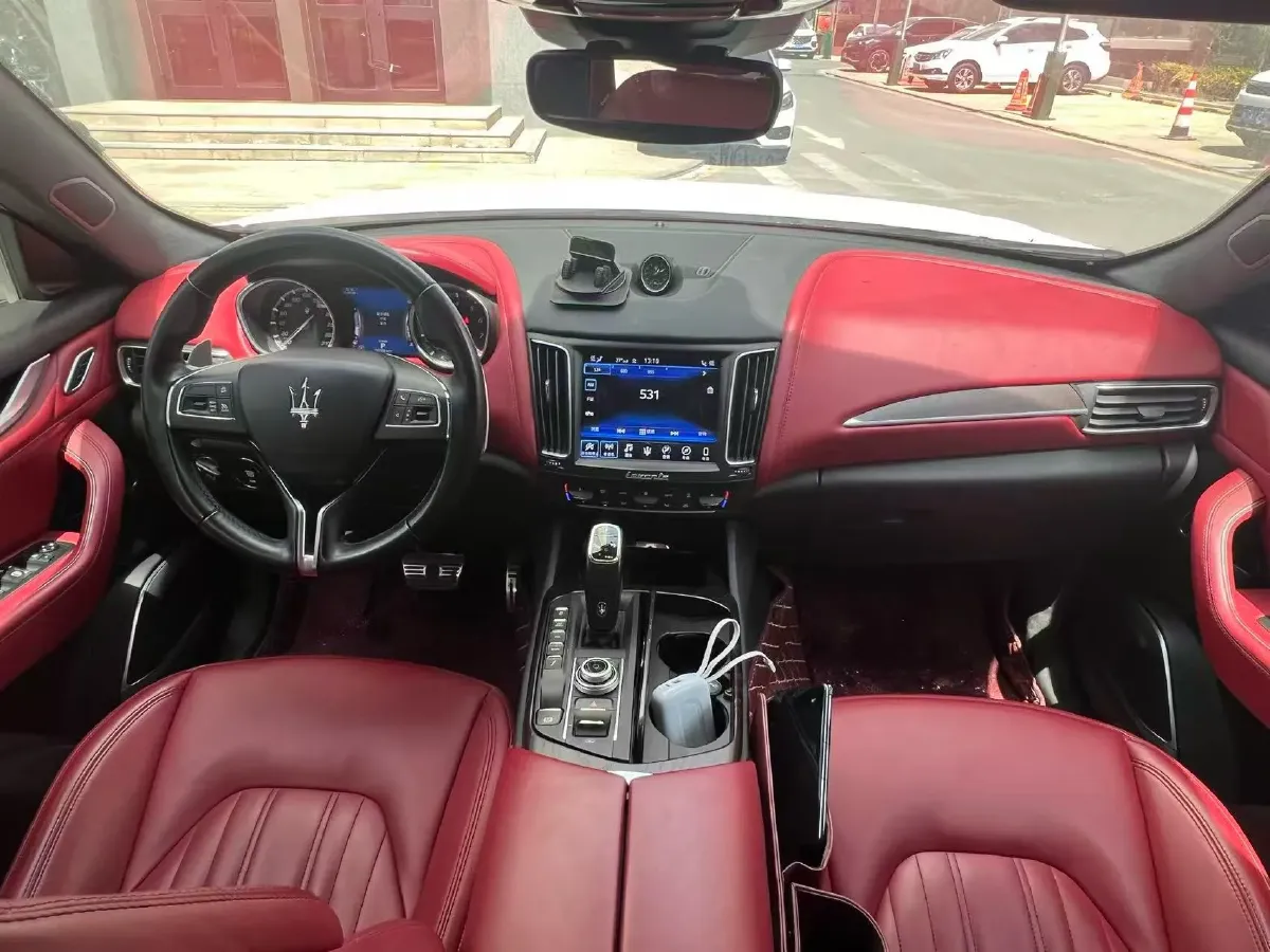 2019 Maserati Levante 3.0T 350HP V6 8AT,autocango,china used car exporter,china ev exporter,chinese used car exporter,chinese used ev exporter