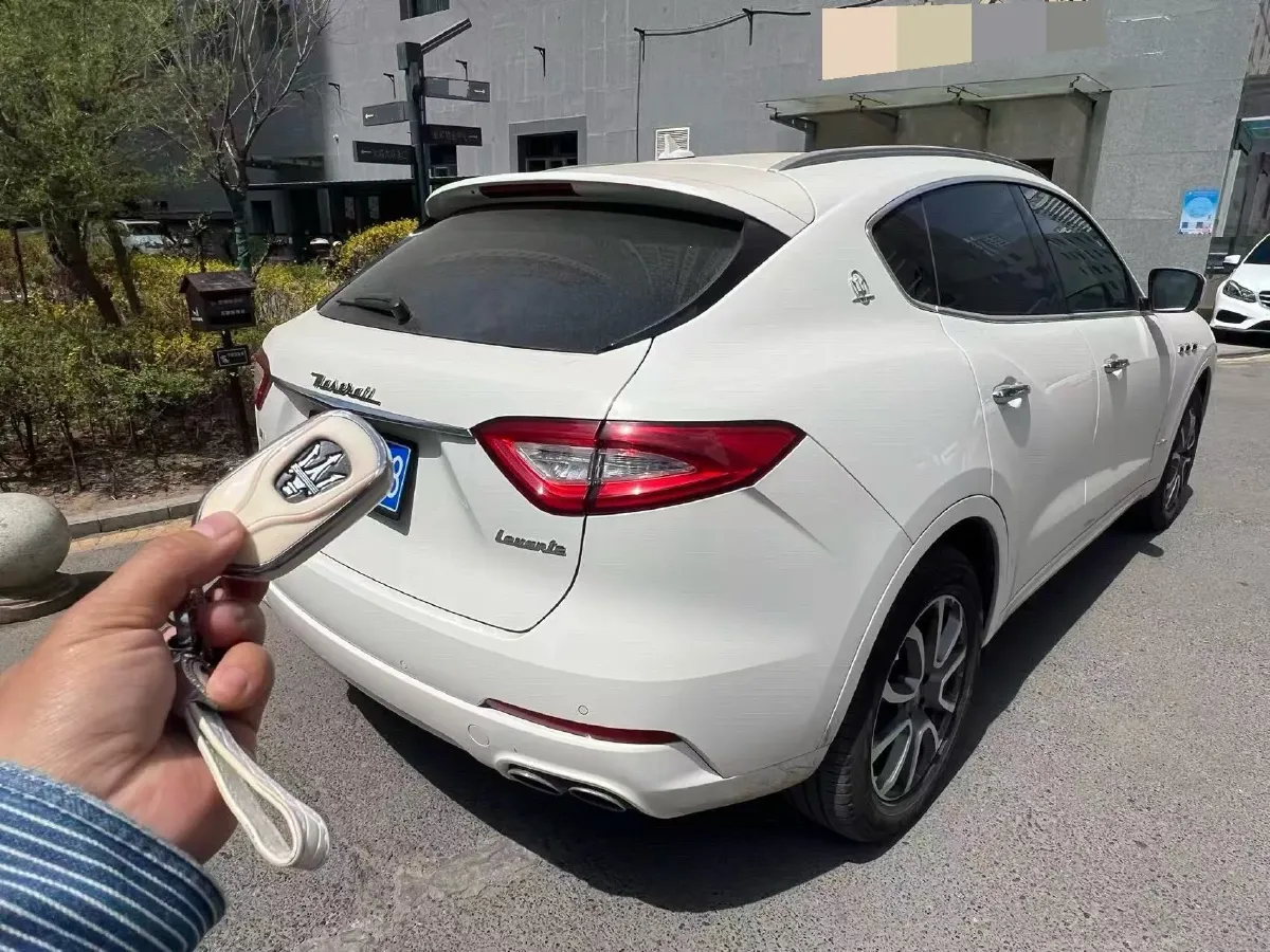 2019 Maserati Levante 3.0T 350HP V6 8AT,autocango,china used car exporter,china ev exporter,chinese used car exporter,chinese used ev exporter