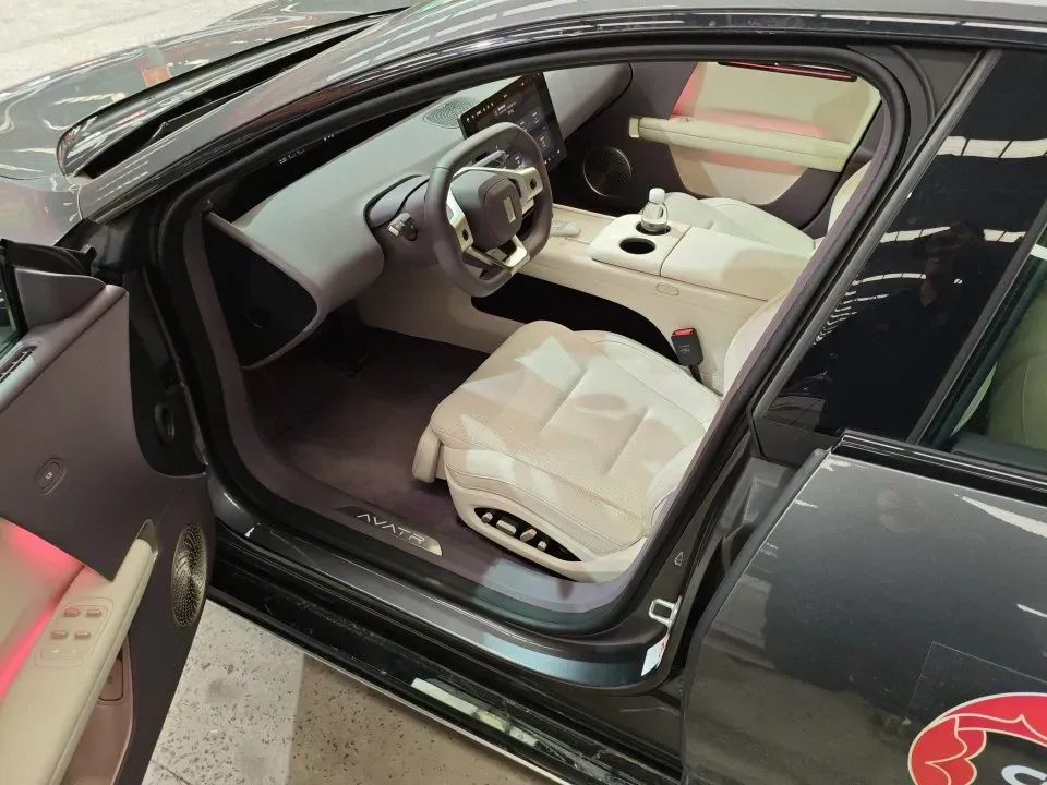 2025 Avatr 06 REEV 156HP REEV,autocango,china used car exporter,china ev exporter,chinese used car exporter,chinese used ev exporter