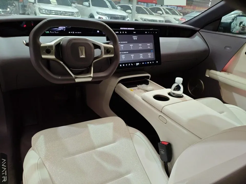 2025 Avatr 06 REEV 156HP REEV,autocango,china used car exporter,china ev exporter,chinese used car exporter,chinese used ev exporter