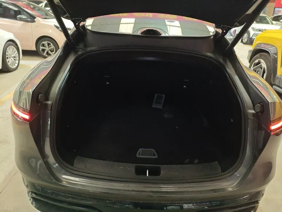 2025 Avatr 06 REEV 156HP REEV,autocango,china used car exporter,china ev exporter,chinese used car exporter,chinese used ev exporter