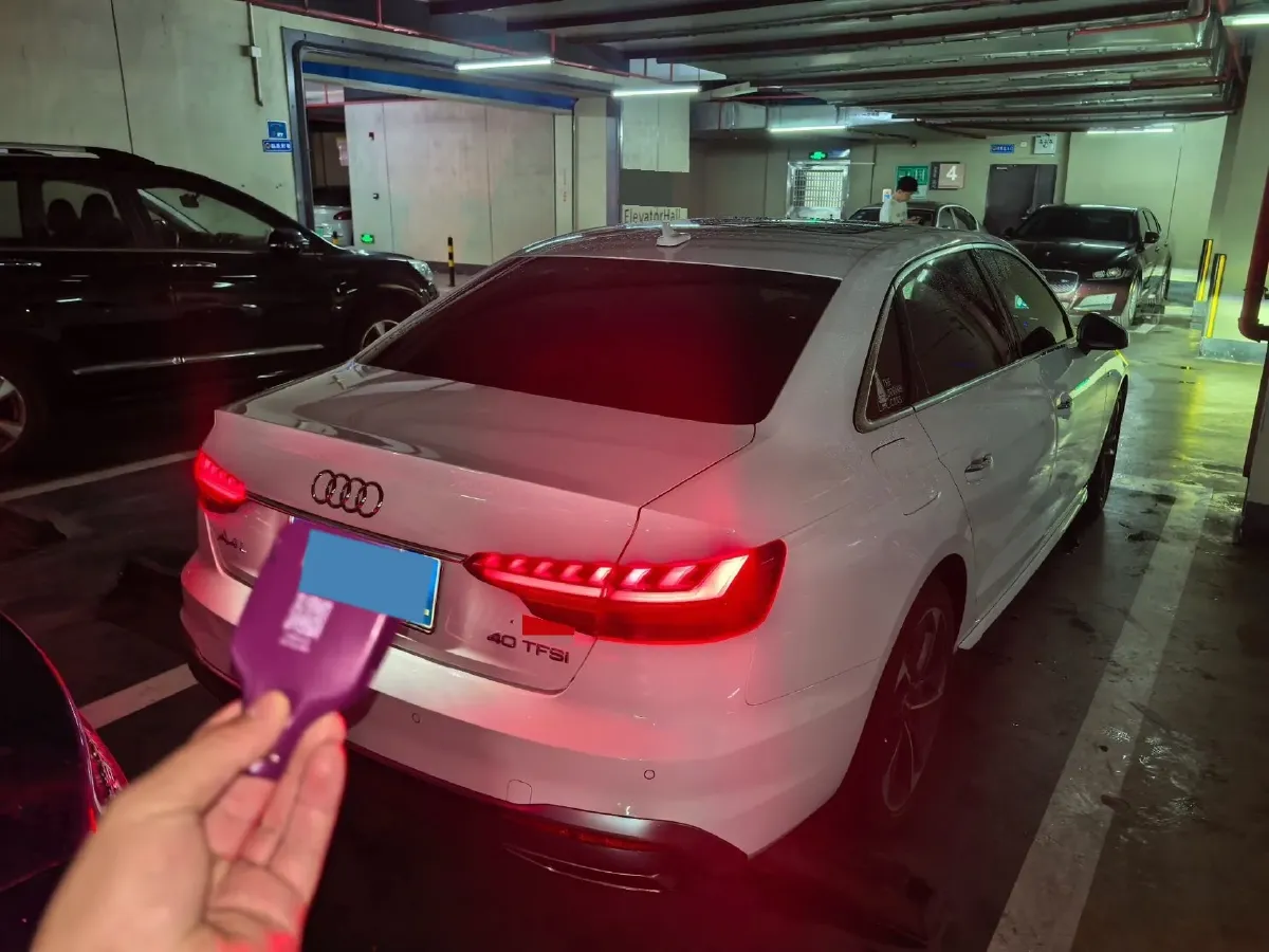 2020 Audi A4L 2.0T 190HP L4 7DCT,autocango,china used car exporter,china ev exporter,chinese used car exporter,chinese used ev exporter