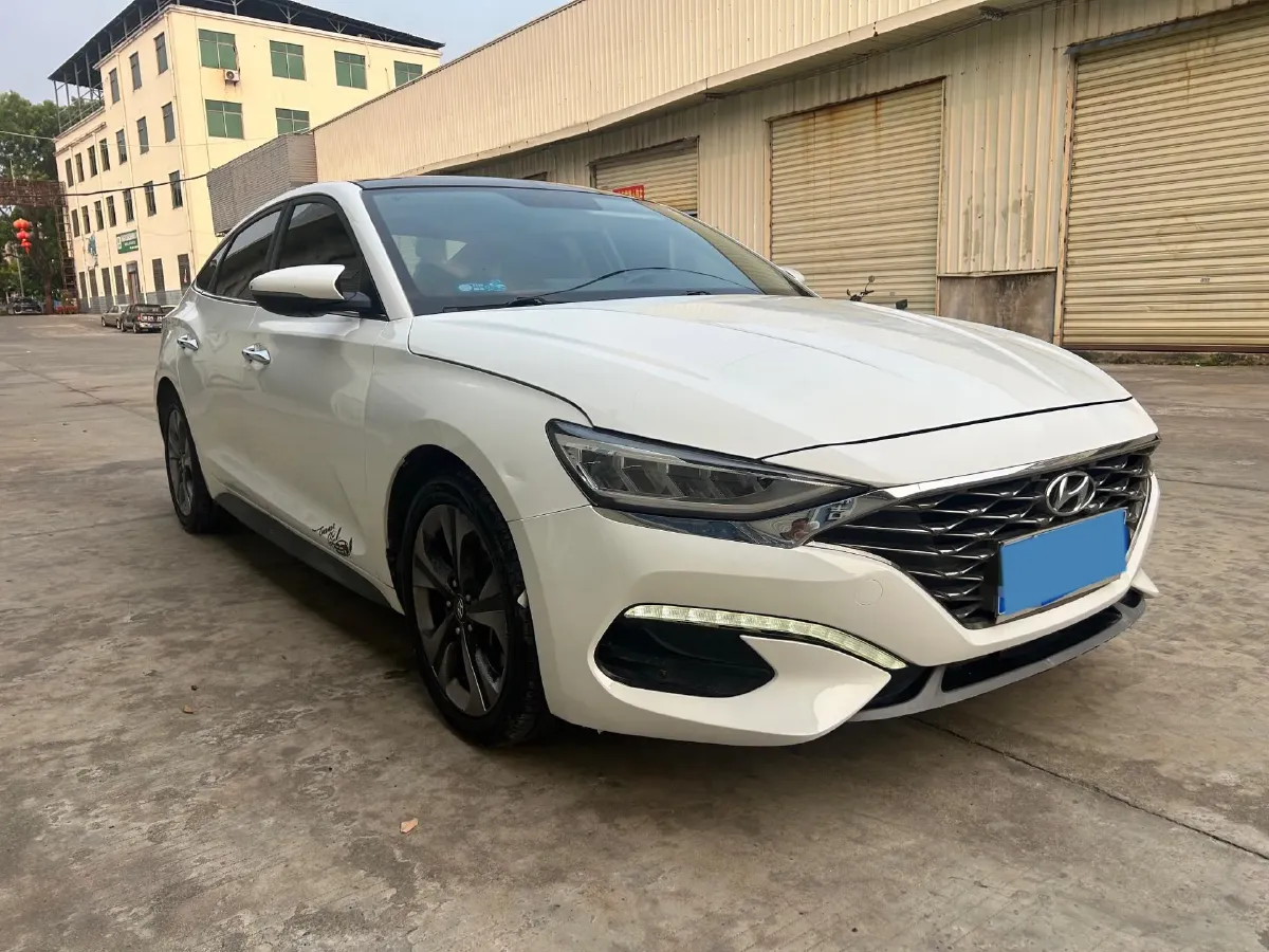 2019 Hyundai La Festa 1.6T 190HP L4 7DCT,autocango,china used car exporter,china ev exporter,chinese used car exporter,chinese used ev exporter