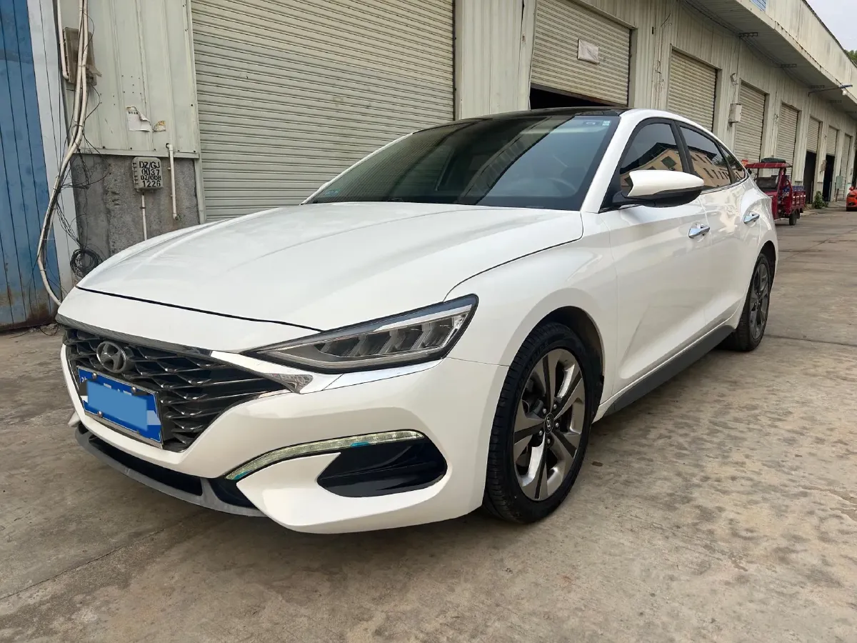 2019 Hyundai La Festa 1.6T 190HP L4 7DCT,autocango,china used car exporter,china ev exporter,chinese used car exporter,chinese used ev exporter