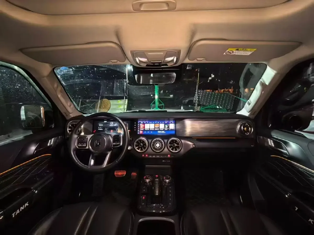 2023 Tank 300 2.0T 227HP L4 8AT,autocango,china used car exporter,china ev exporter,chinese used car exporter,chinese used ev exporter