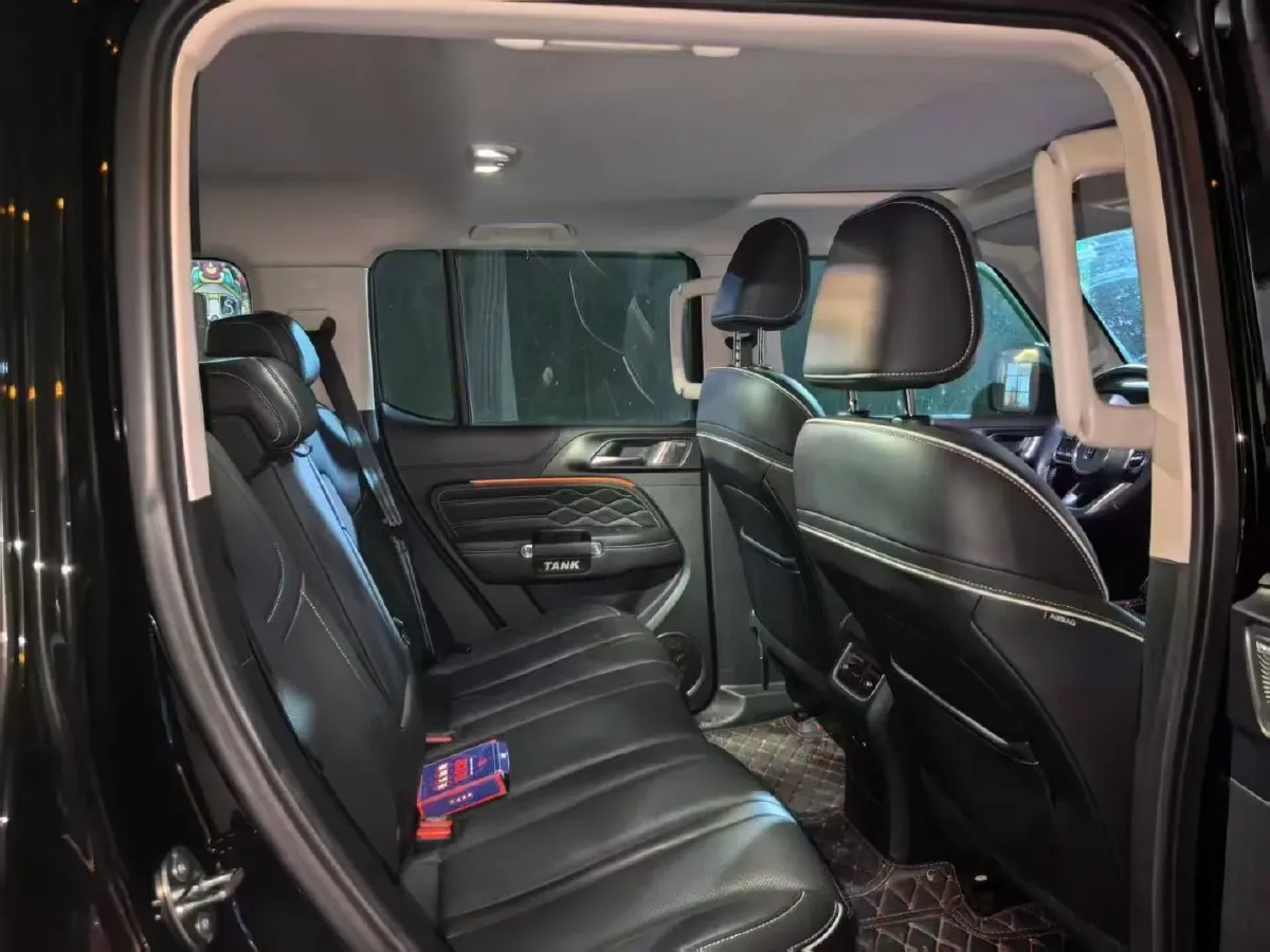 2023 Tank 300 2.0T 227HP L4 8AT,autocango,china used car exporter,china ev exporter,chinese used car exporter,chinese used ev exporter