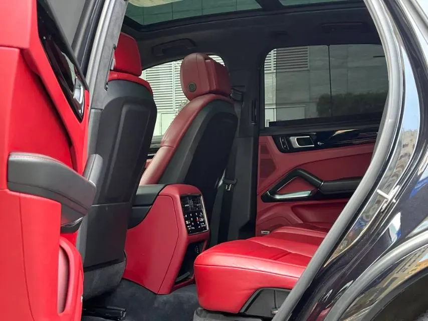 2020 Porsche Cayenne 4.0T 549HP V8 8AT,autocango,china used car exporter,china ev exporter,chinese used car exporter,chinese used ev exporter