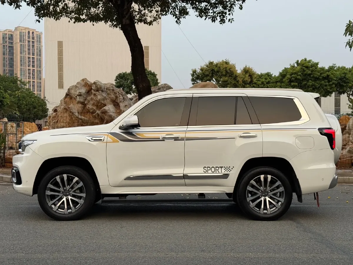 2022 Beijing BJ60 2.0T 267HP L4 8AT,autocango,china used car exporter,china ev exporter,chinese used car exporter,chinese used ev exporter