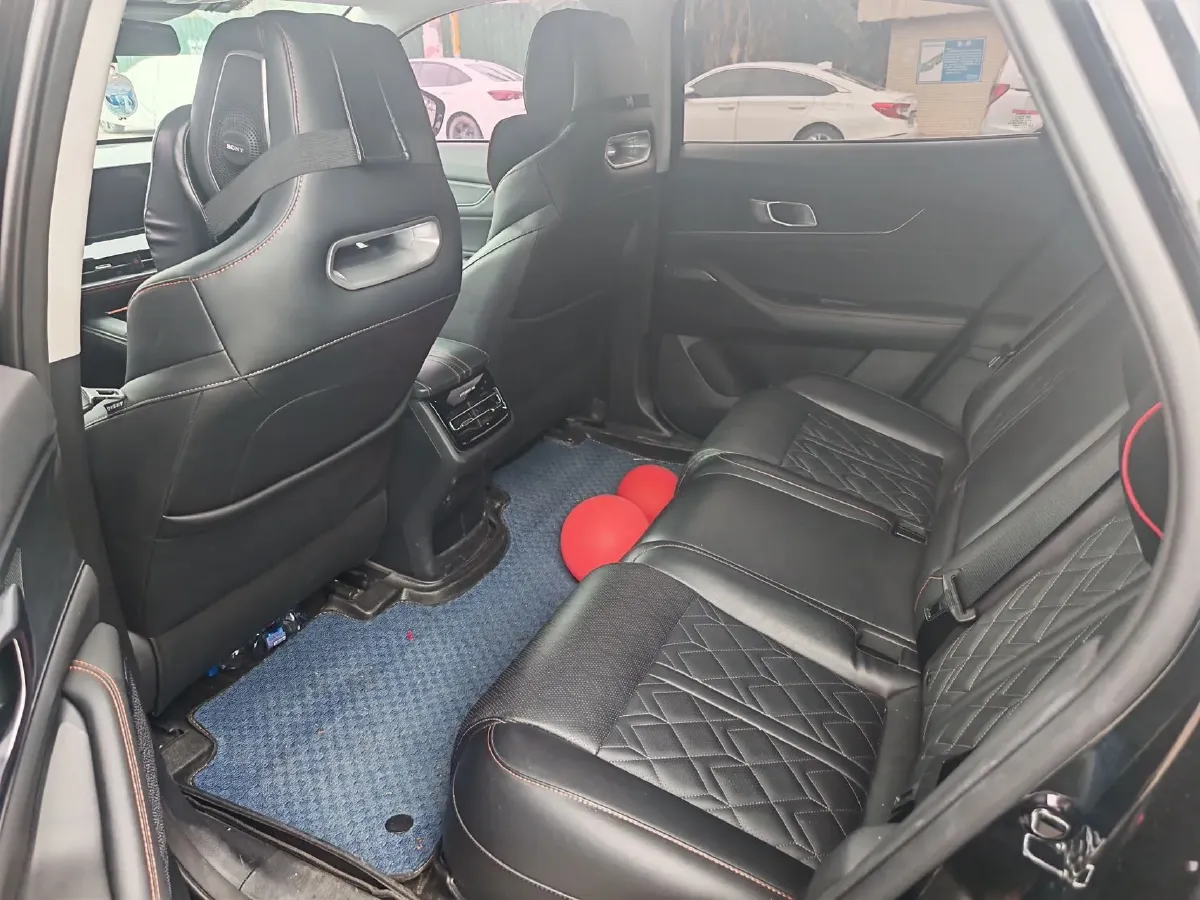 2021 ChangAn UNI-K 2.0T 233HP L4 8AT,autocango,china used car exporter,china ev exporter,chinese used car exporter,chinese used ev exporter