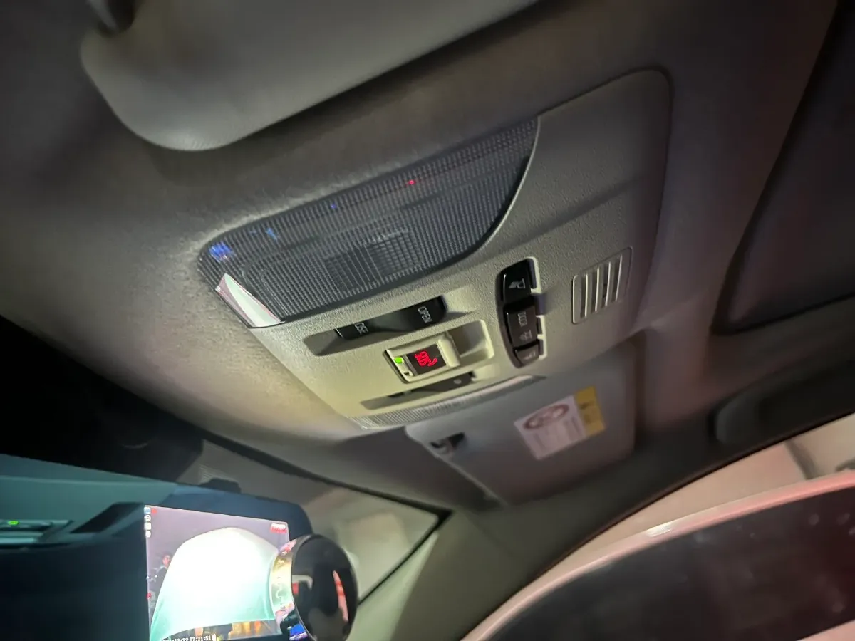 2021 Toyota Corolla 1.2T 116HP L4 CVT,autocango,china used car exporter,china ev exporter,chinese used car exporter,chinese used ev exporter