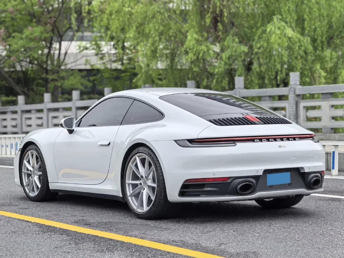 2023 Porsche 911 3.0T 385HP H6 8DCT,autocango,china used car exporter,china ev exporter,chinese used car exporter,chinese used ev exporter
