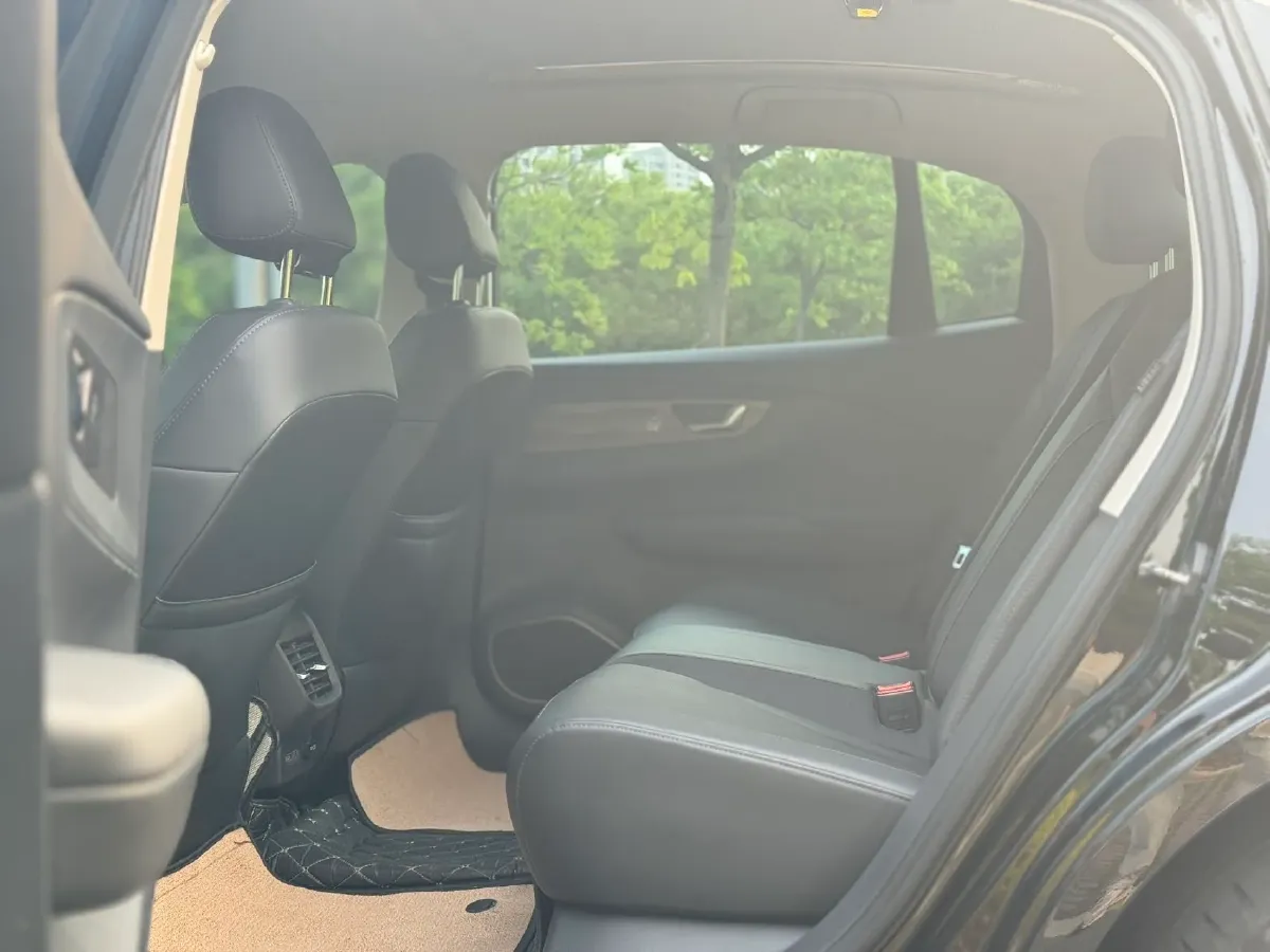 2022 HongQi E-QM5 BEV 54KWH,autocango,china used car exporter,china ev exporter,chinese used car exporter,chinese used ev exporter