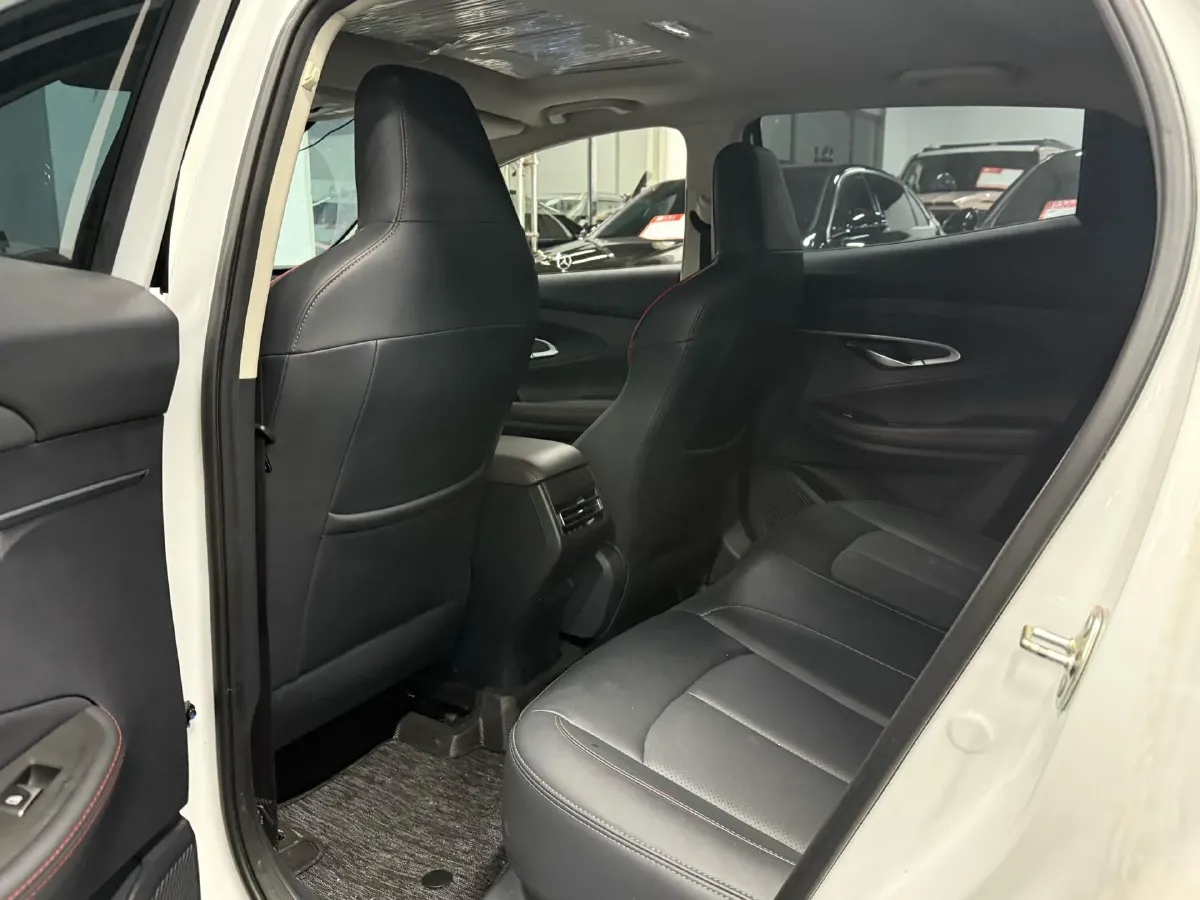 2021 ChangAn UNI-T 1.5T 180HP L4 7DCT,autocango,china used car exporter,china ev exporter,chinese used car exporter,chinese used ev exporter