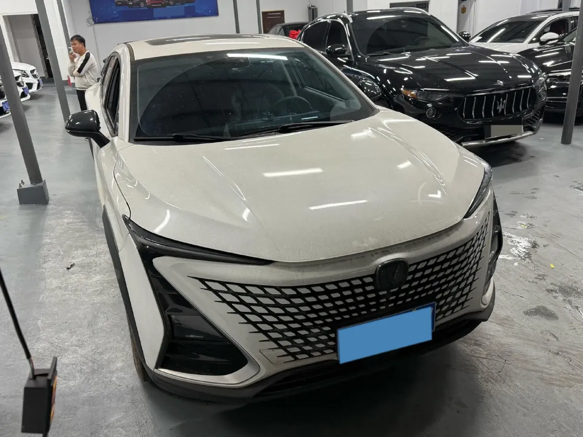 2021 ChangAn UNI-T 1.5T 180HP L4 7DCT,autocango,china used car exporter,china ev exporter,chinese used car exporter,chinese used ev exporter