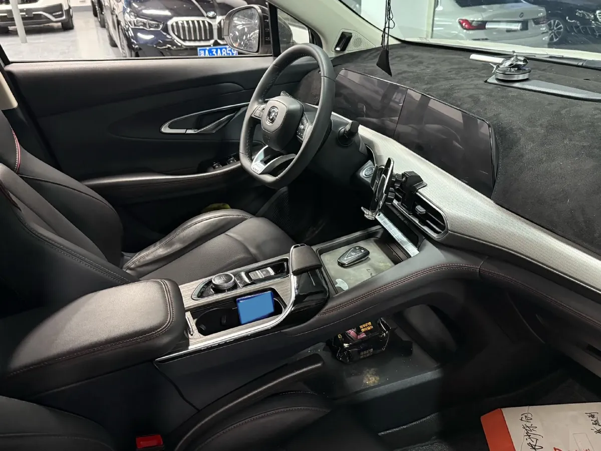 2021 ChangAn UNI-T 1.5T 180HP L4 7DCT,autocango,china used car exporter,china ev exporter,chinese used car exporter,chinese used ev exporter