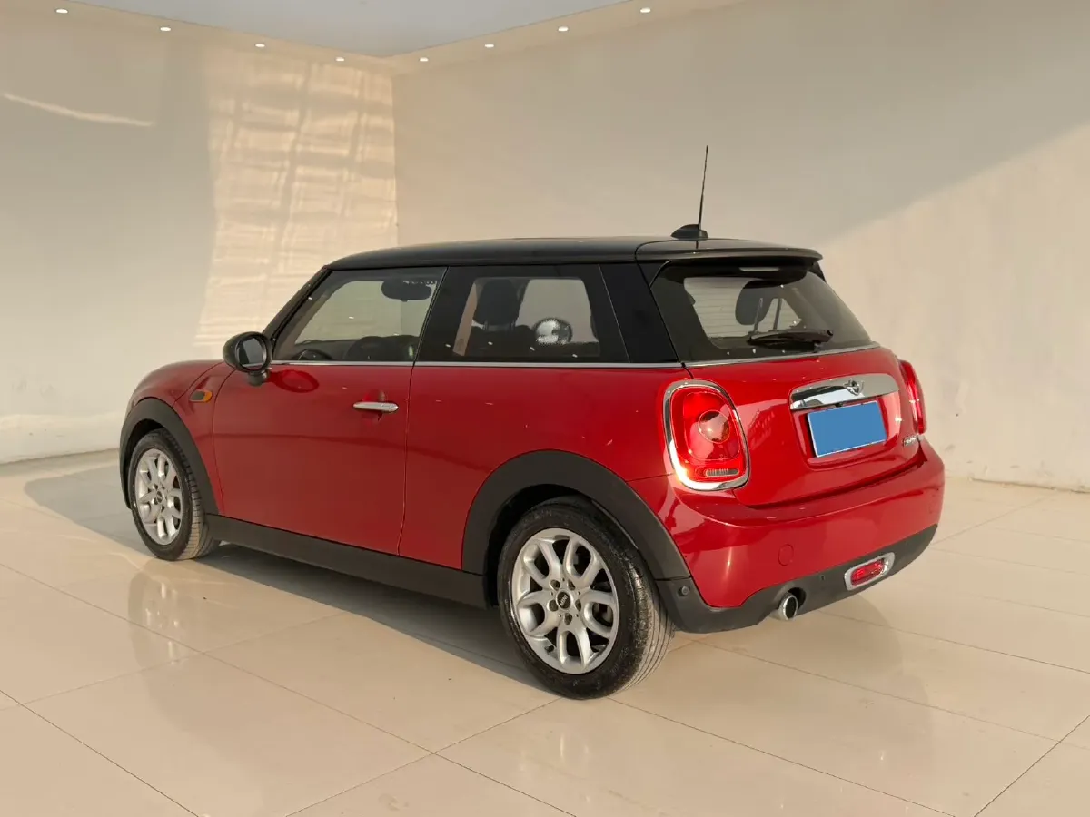 2016 MINI MINI 1.5T 136HP L3 6AT,autocango,china used car exporter,china ev exporter,chinese used car exporter,chinese used ev exporter