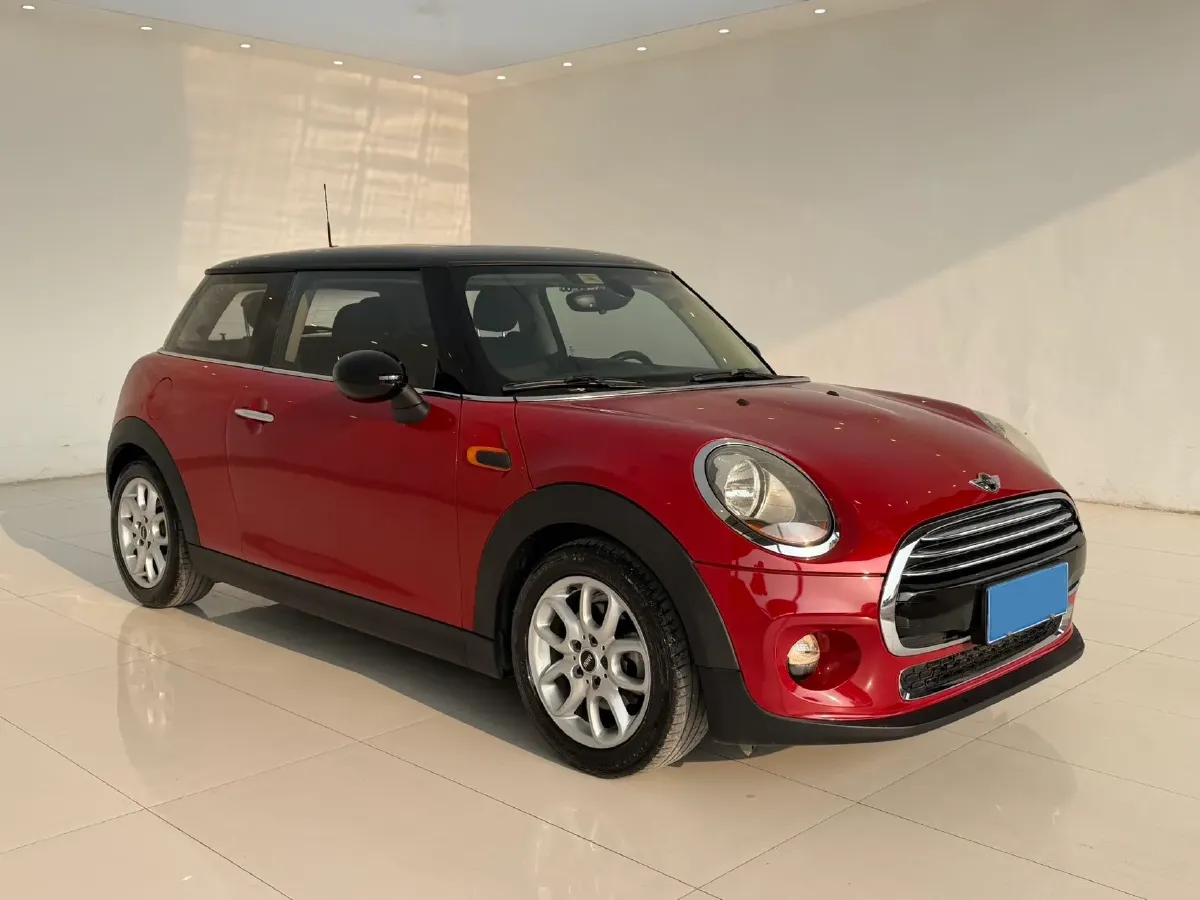 2016 MINI MINI 1.5T 136HP L3 6AT,autocango,china used car exporter,china ev exporter,chinese used car exporter,chinese used ev exporter