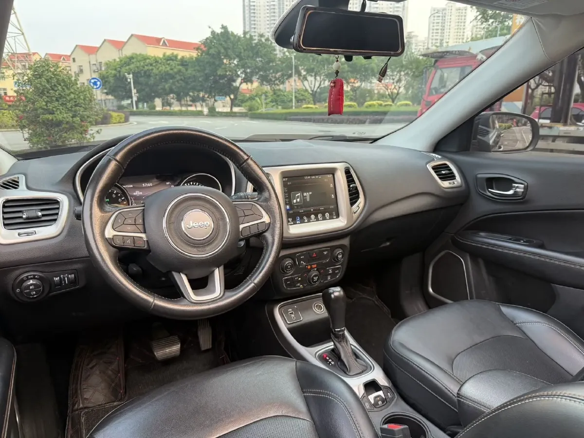 2017 Jeep Compass 1.4T 165HP L4 7DCT,autocango,china used car exporter,china ev exporter,chinese used car exporter,chinese used ev exporter