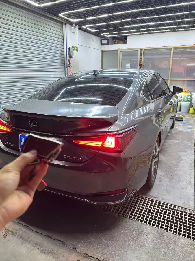 2018 Lexus ES 2.5L 207HP L4 8AT,autocango,china used car exporter,china ev exporter,chinese used car exporter,chinese used ev exporter