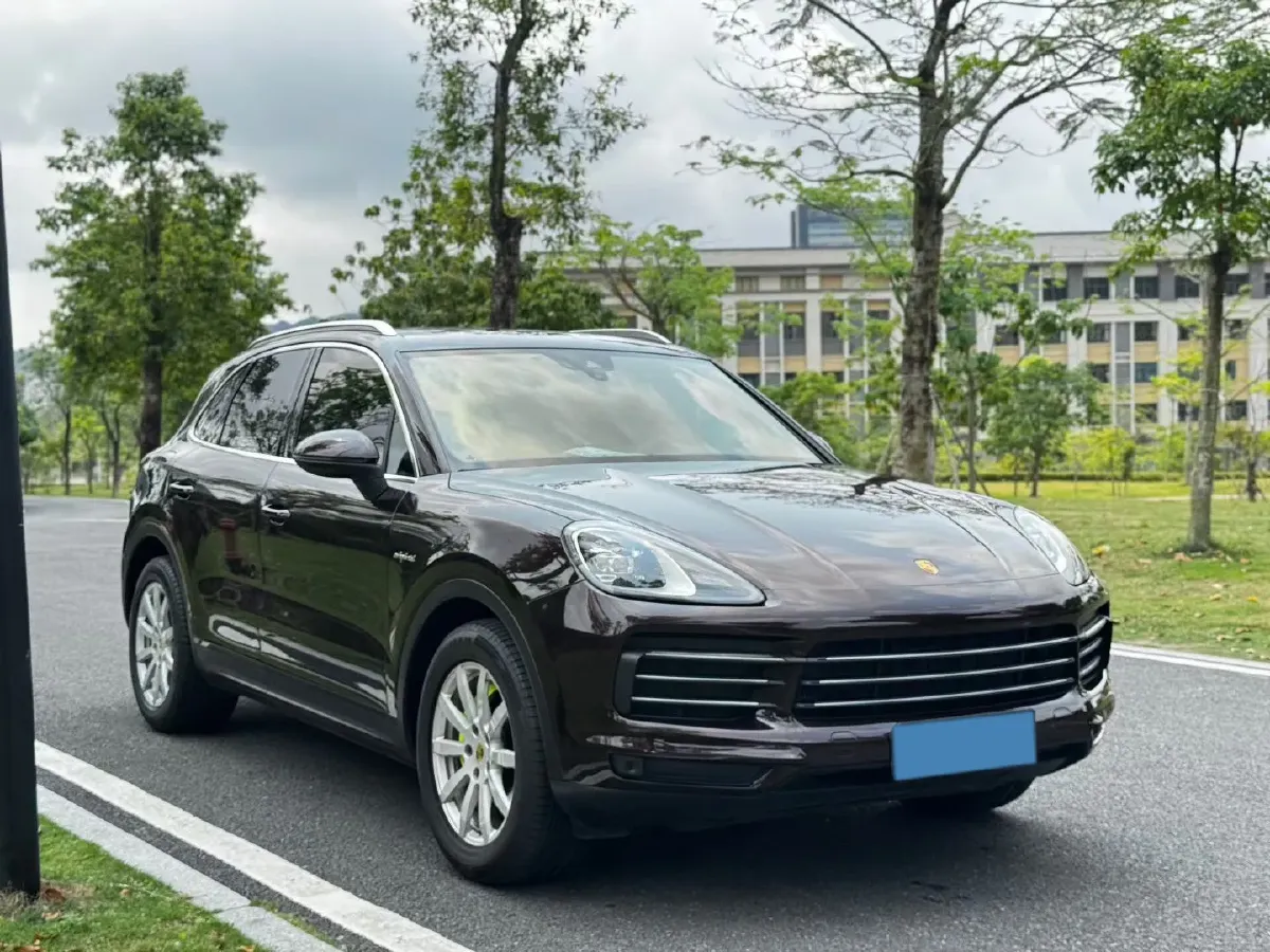 2019 Porsche Cayenne 2.0T 252HP L4 8AT PHEV 14.1KWH,autocango,china used car exporter,china ev exporter,chinese used car exporter,chinese used ev exporter