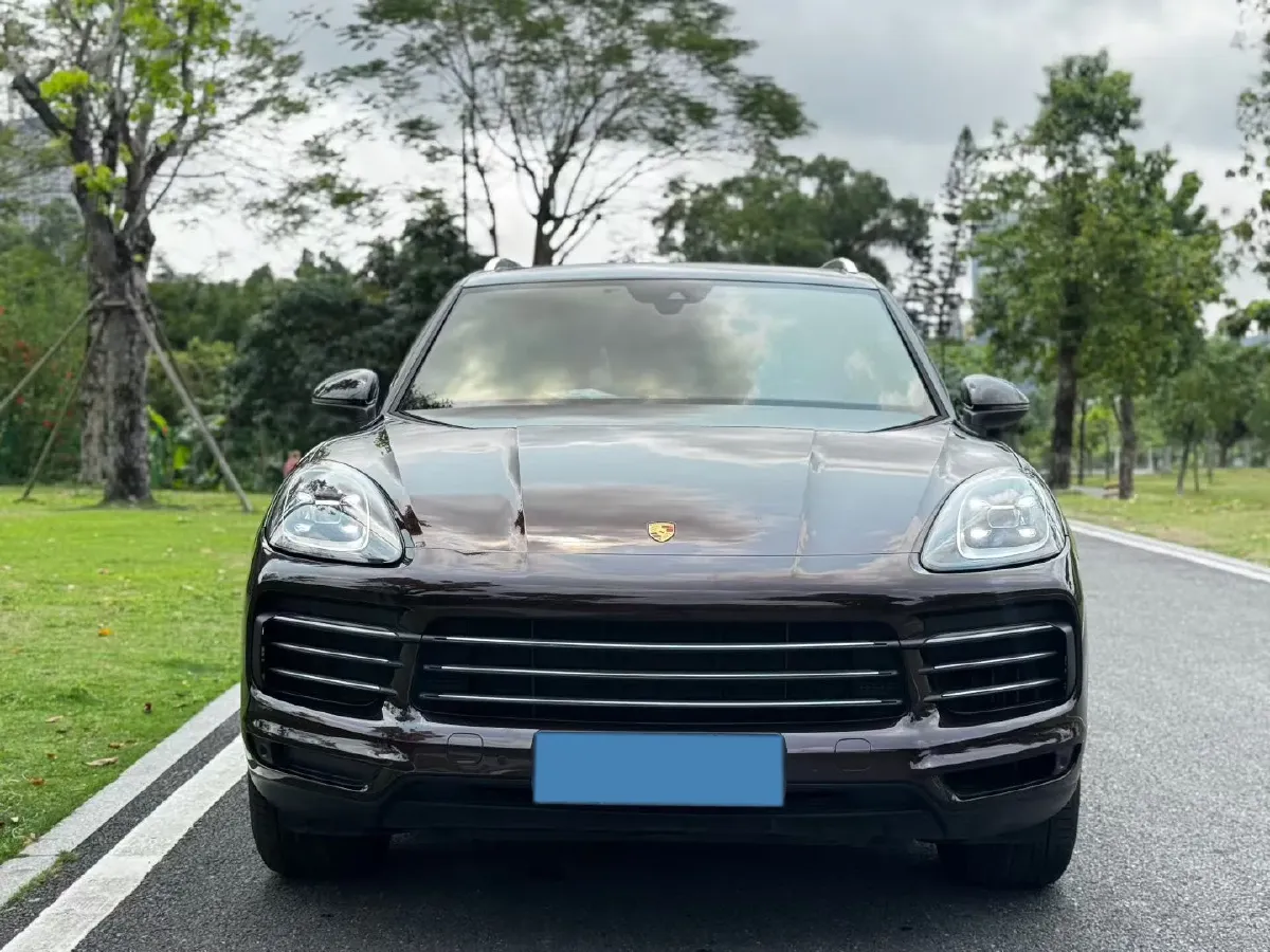 2019 Porsche Cayenne 2.0T 252HP L4 8AT PHEV 14.1KWH,autocango,china used car exporter,china ev exporter,chinese used car exporter,chinese used ev exporter
