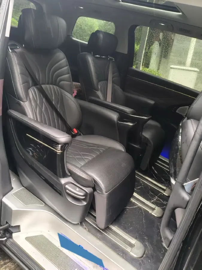 2023 GAC Trumpchi M8 2.0T 252HP L4 8AT,autocango,china used car exporter,china ev exporter,chinese used car exporter,chinese used ev exporter