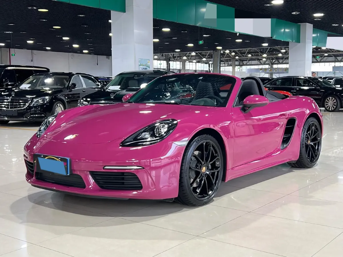 2023 Porsche 718 2.0T 250HP H4 7DCT,autocango,china used car exporter,china ev exporter,chinese used car exporter,chinese used ev exporter