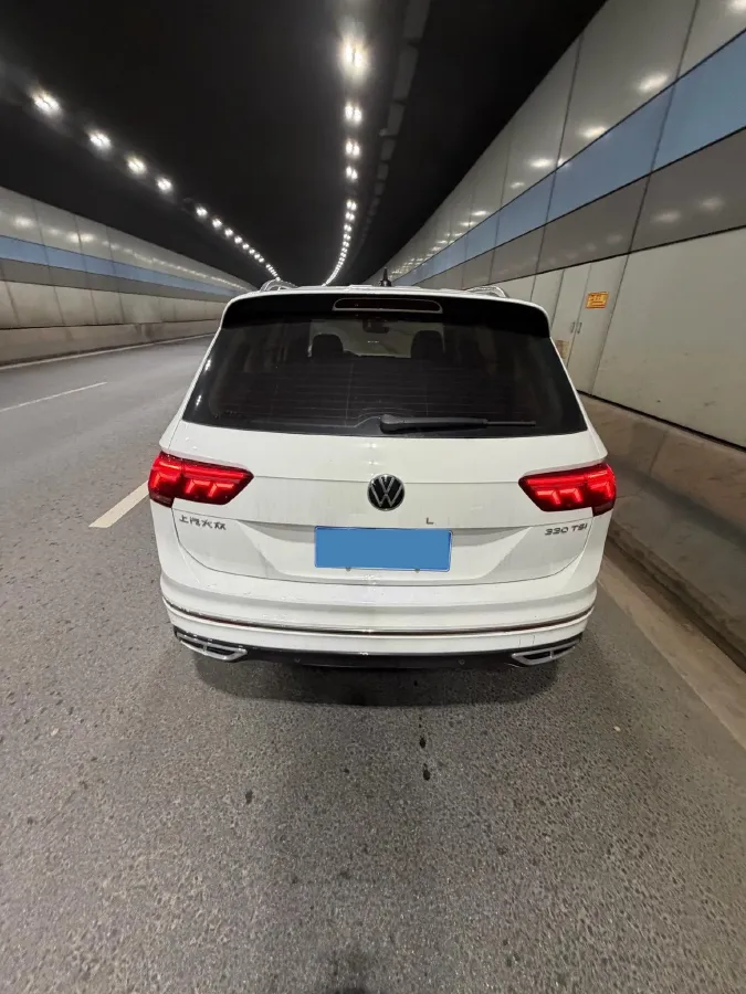 2023 Volkswagen Tiguan L 2.0T 186HP L4 7DCT,autocango,china used car exporter,china ev exporter,chinese used car exporter,chinese used ev exporter