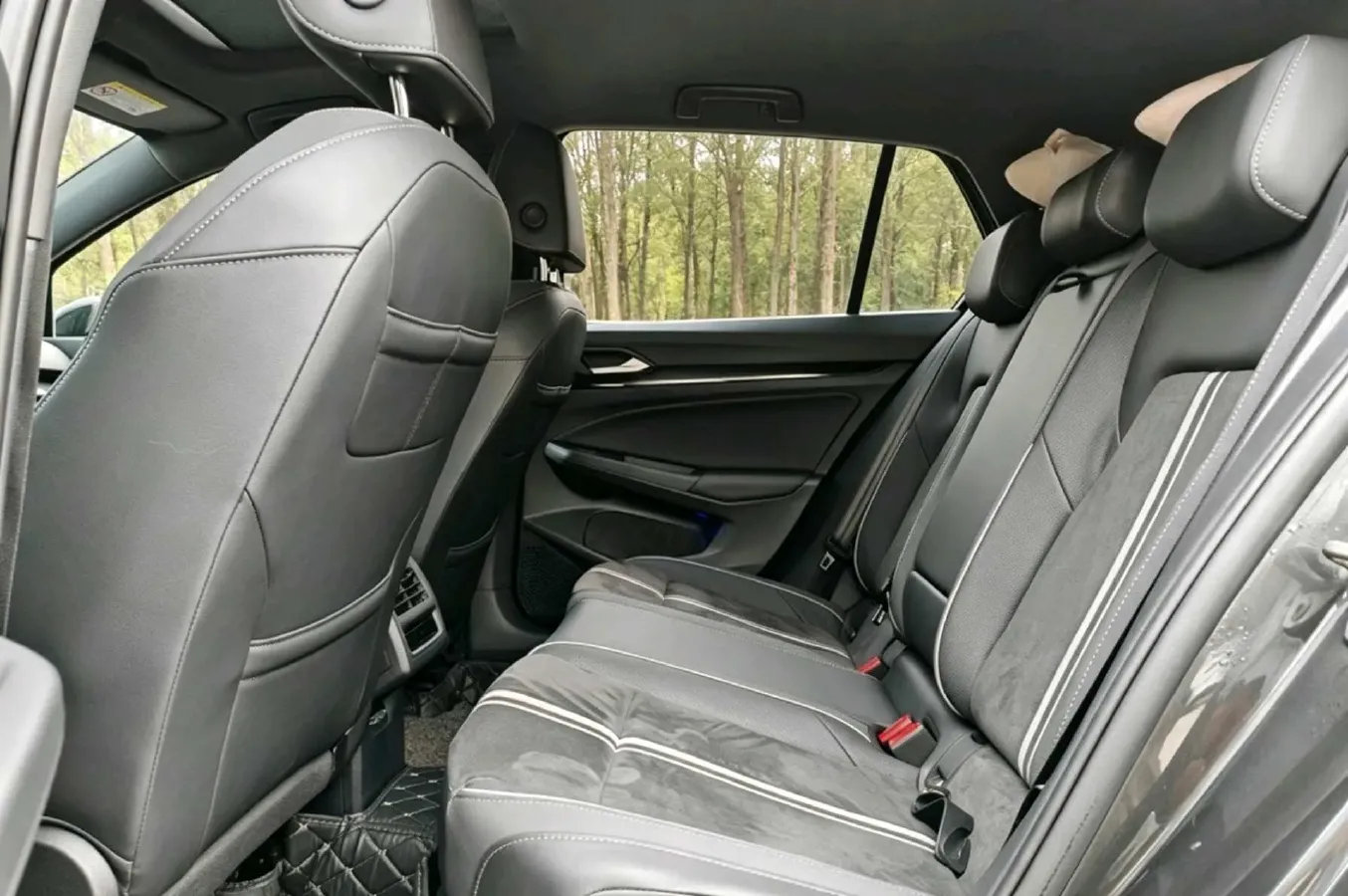 2023 Volkswagen Golf 1.4T 150HP L4 7DCT,autocango,china used car exporter,china ev exporter,chinese used car exporter,chinese used ev exporter