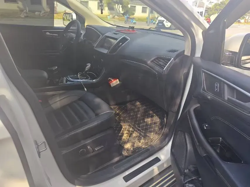 2018 Ford Edge 2.0T 245HP L4 6AT,autocango,china used car exporter,china ev exporter,chinese used car exporter,chinese used ev exporter