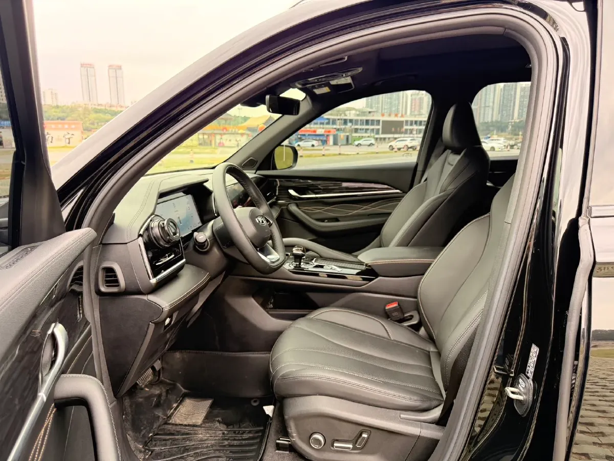 2024 Geely Monjaro 2.0T 218HP L4 7DCT,autocango,china used car exporter,china ev exporter,chinese used car exporter,chinese used ev exporter