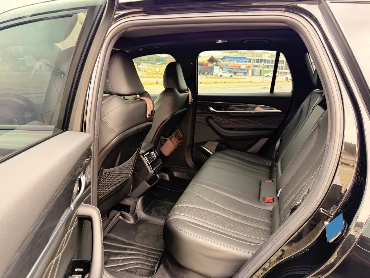 2024 Geely Monjaro 2.0T 218HP L4 7DCT,autocango,china used car exporter,china ev exporter,chinese used car exporter,chinese used ev exporter