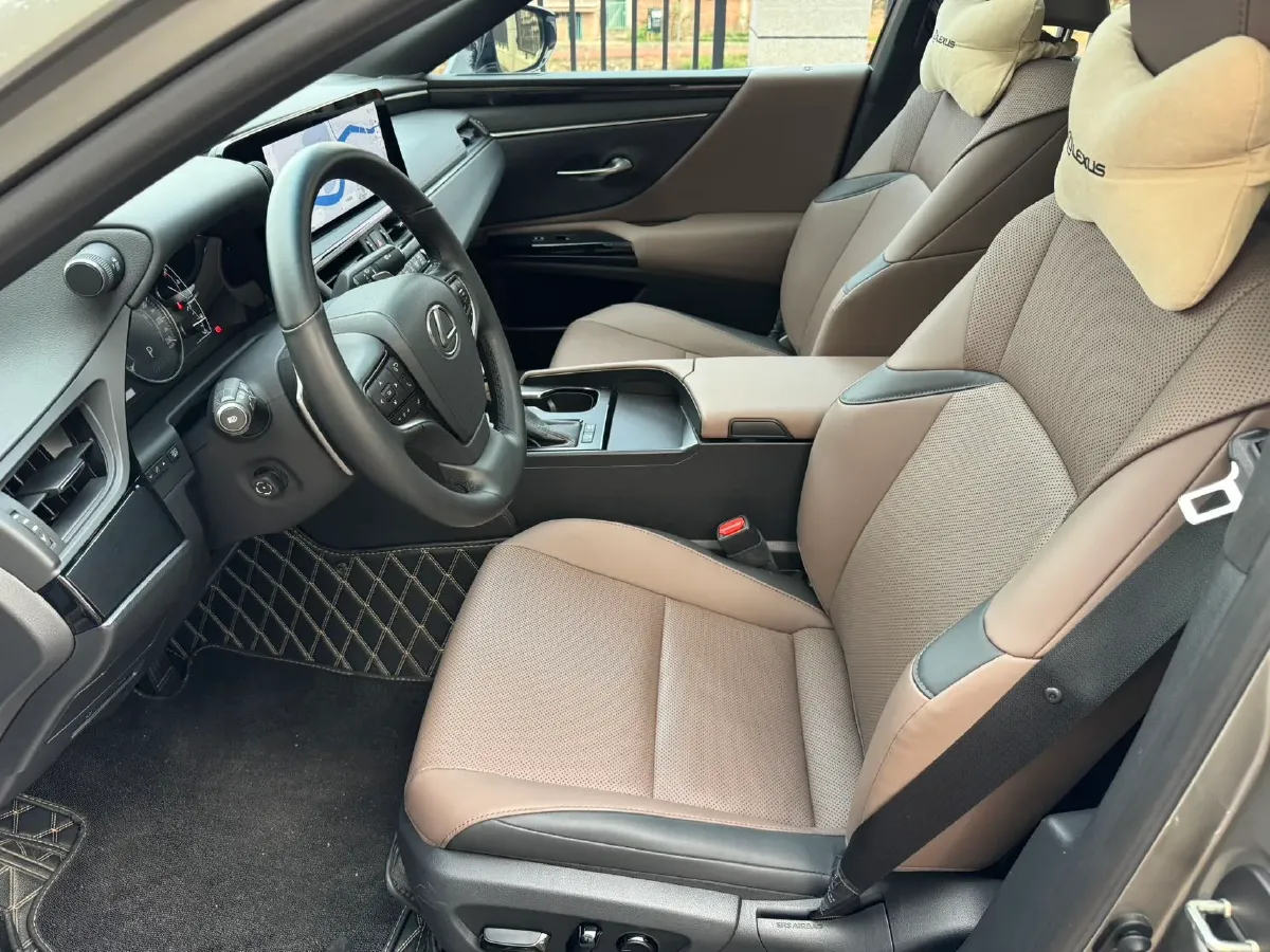 2022 Lexus ES 2.5L 178HP L4 E-CVT Hybrid,autocango,china used car exporter,china ev exporter,chinese used car exporter,chinese used ev exporter