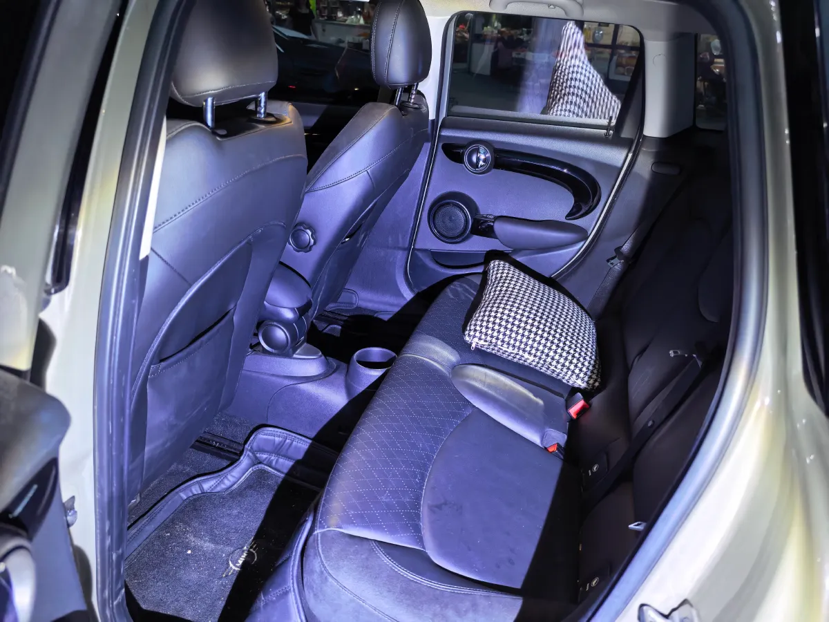 2020 MINI MINI 2.0T 192HP L4 7DCT,autocango,china used car exporter,china ev exporter,chinese used car exporter,chinese used ev exporter