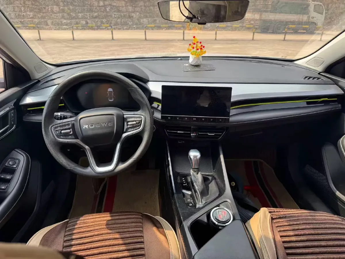 2021 Roewe i5 1.5L 120HP L4 CVT,autocango,china used car exporter,china ev exporter,chinese used car exporter,chinese used ev exporter