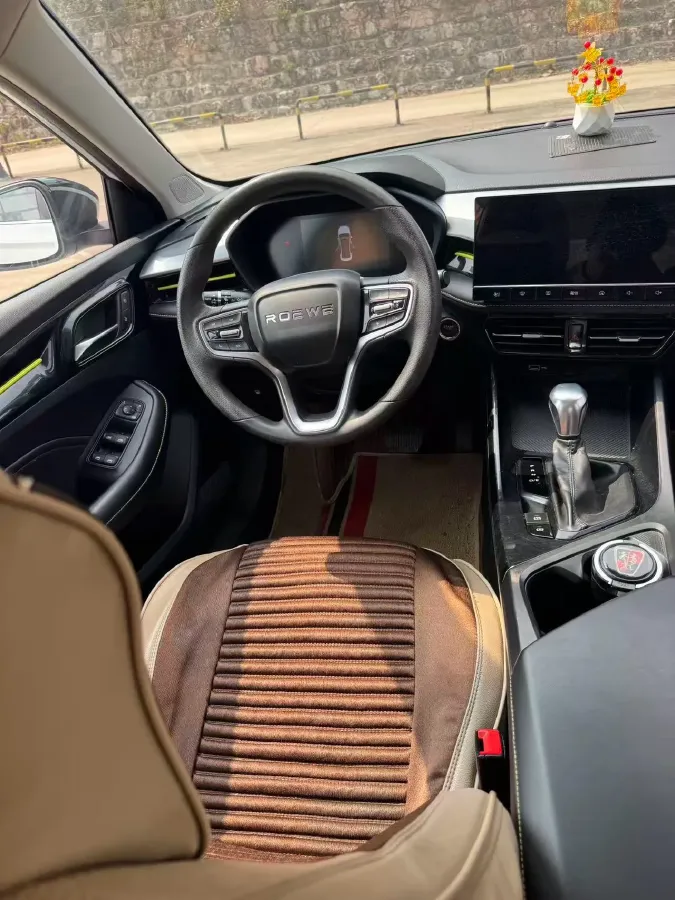 2021 Roewe i5 1.5L 120HP L4 CVT,autocango,china used car exporter,china ev exporter,chinese used car exporter,chinese used ev exporter