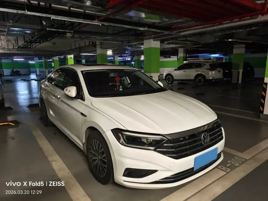 2020 Volkswagen Sagitar 1.2T 116HP L4 7DCT,autocango,china used car exporter,china ev exporter,chinese used car exporter,chinese used ev exporter