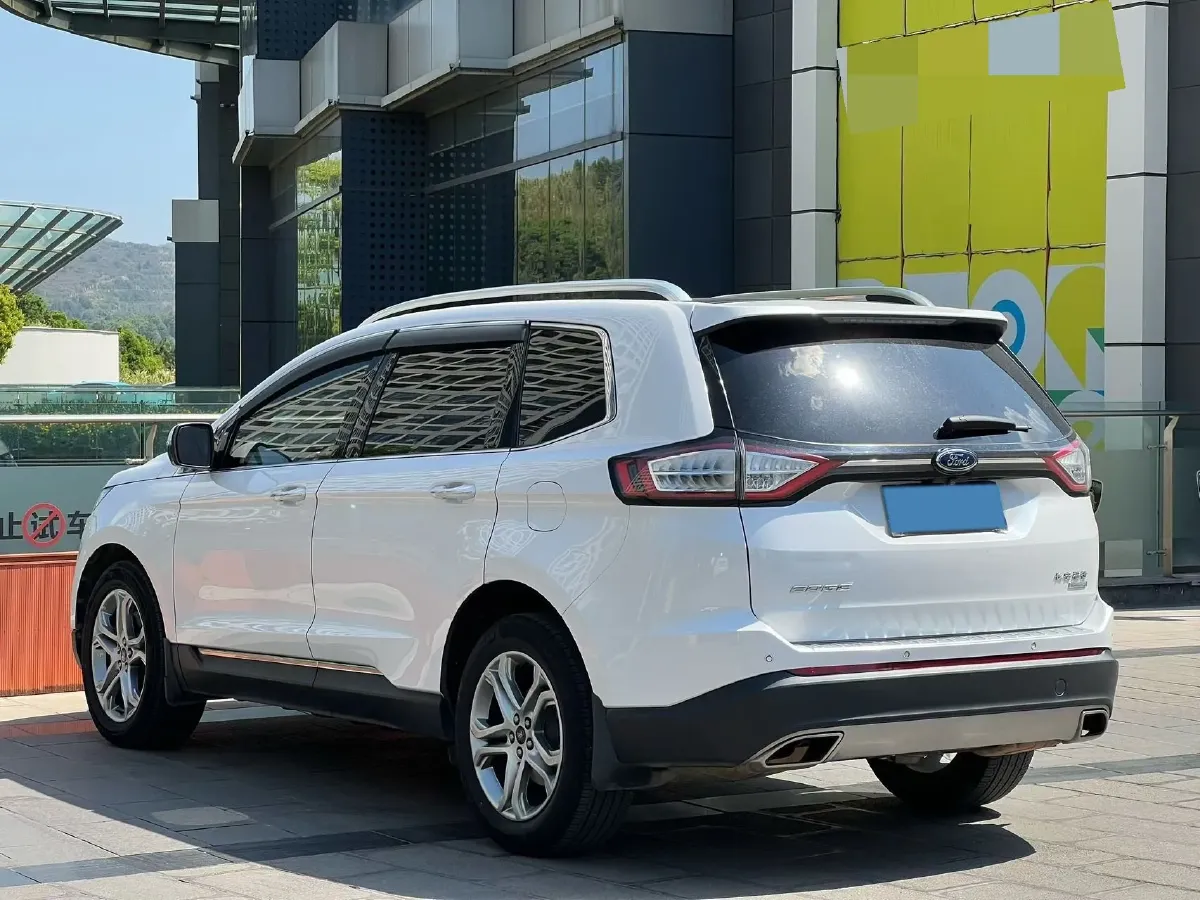 2018 Ford Edge 2.0T 245HP L4 6AT,autocango,china used car exporter,china ev exporter,chinese used car exporter,chinese used ev exporter