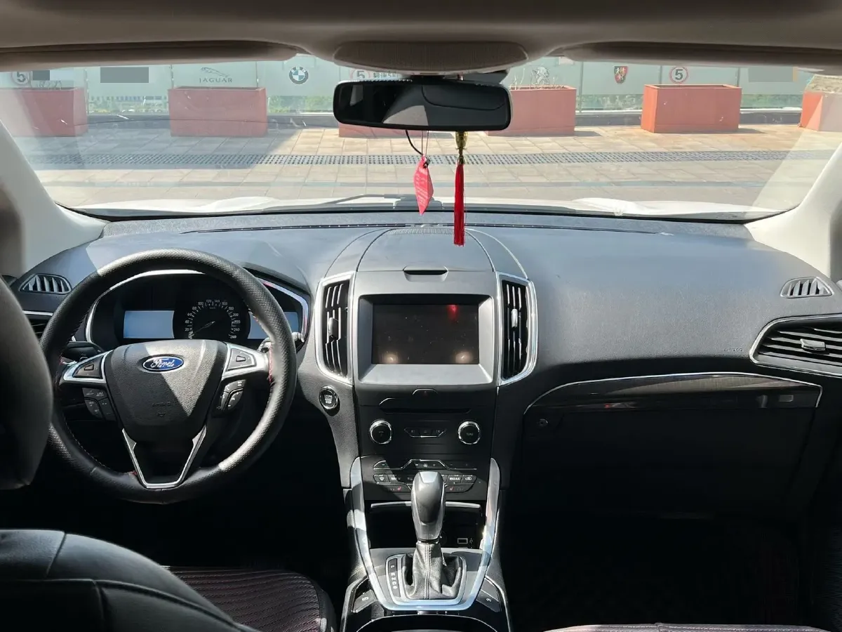 2018 Ford Edge 2.0T 245HP L4 6AT,autocango,china used car exporter,china ev exporter,chinese used car exporter,chinese used ev exporter