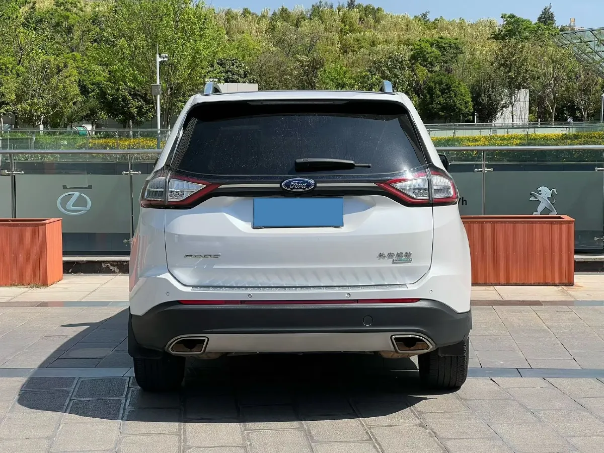 2018 Ford Edge 2.0T 245HP L4 6AT,autocango,china used car exporter,china ev exporter,chinese used car exporter,chinese used ev exporter