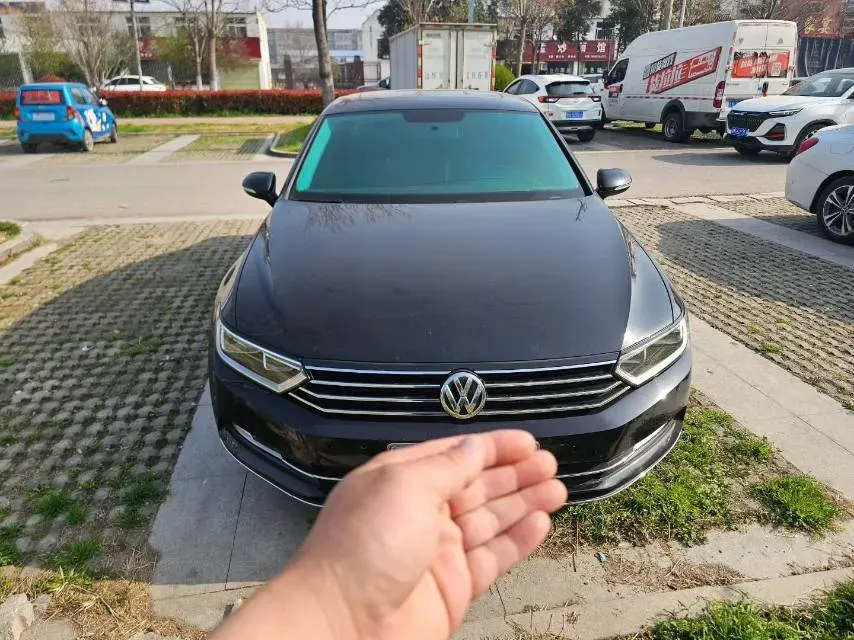 2018 Volkswagen Magotan 1.4T 150HP L4 7DCT,autocango,china used car exporter,china ev exporter,chinese used car exporter,chinese used ev exporter