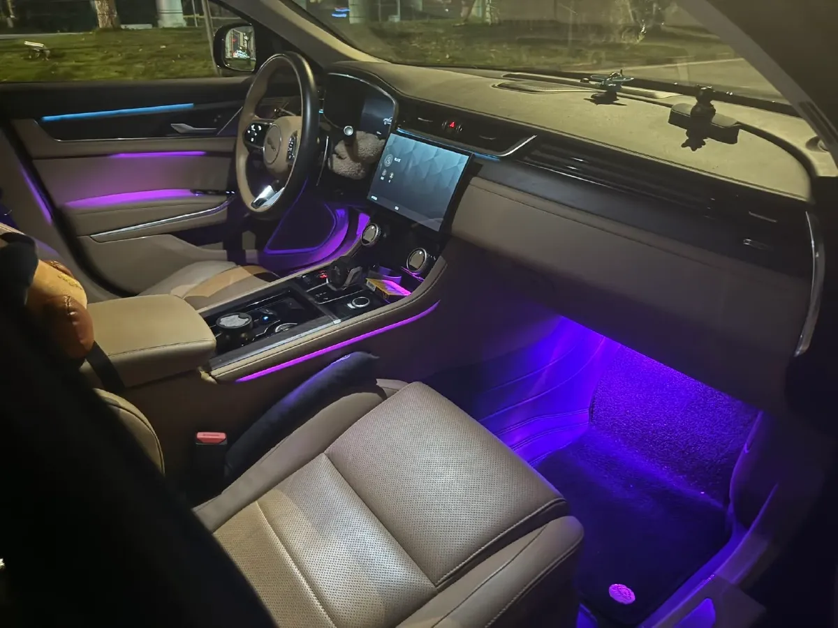 2023 Jaguar XFL 2.0T 250HP L4 8AT,autocango,china used car exporter,china ev exporter,chinese used car exporter,chinese used ev exporter